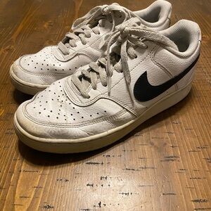 Nike Men's Off-White and Black Sneakers